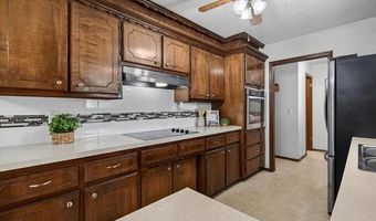 601 Castle Rd, Bartlesville, OK 74006