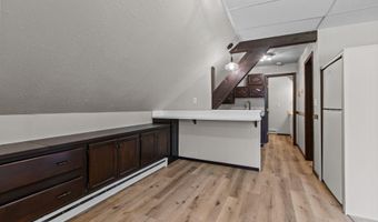 1903 E APPLE CREEK Rd, Appleton, WI 54913