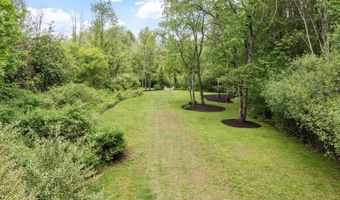 592 Sugar Rd, Bolton, MA 01740