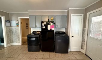 408 S Farr Ave, Andrews, SC 29510