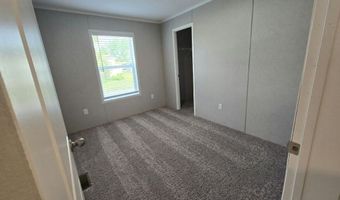 1328 Chestnut 32, Alden, NY 14004