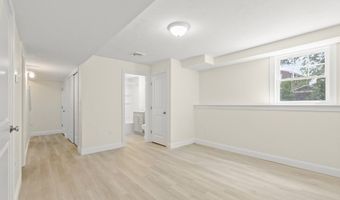 5-7 W Chapel, Abington, MA 02151