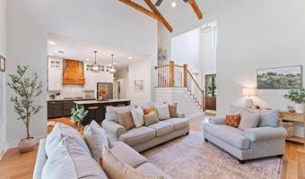 4205 Rainbow Farm Rd, Bentonville, AR 72713