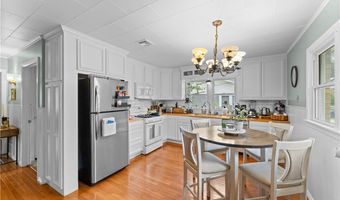 704 NW A St, Bentonville, AR 72712
