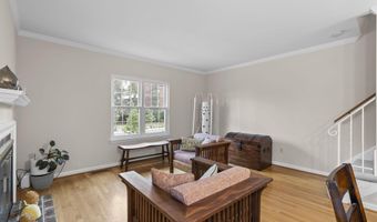 938 S ROLFE St, Arlington, VA 22204