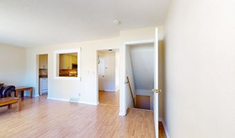 721 Meadow Pl, Ames, IA 50010