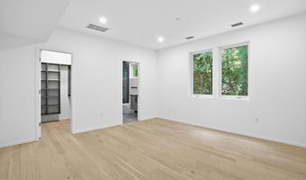 7502 NEVIS Rd, Bethesda, MD 20817