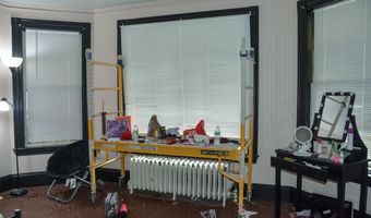 40 Chapel St, Augusta, ME 04330