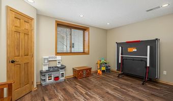 13800 Elkhart Rd, Apple Valley, MN 55124