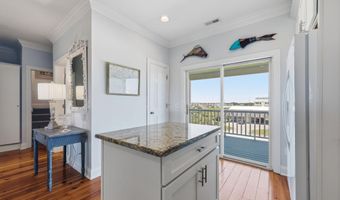112 Robin Ave B, Atlantic Beach, NC 28512