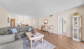 145 Atlantis Blvd 203, Atlantis, FL 33462