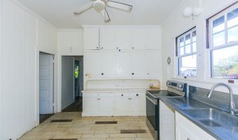 99-028 Moanalua Rd, Aiea, HI 96701