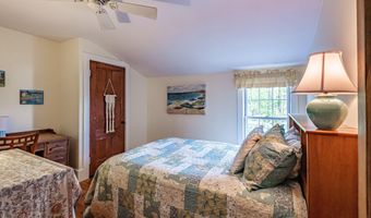 71 Brook Rd, Falmouth, ME 04105