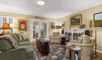 131 Chesnut St, Camden, SC 29020