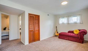 5401 E 40th St N, Bel Aire, KS 67220