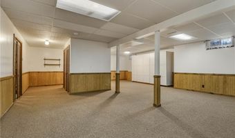 6720 S Shore Dr, Altoona, WI 54720