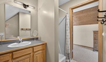 4042 5 Mile Point Rd, Allouez, MI 49805