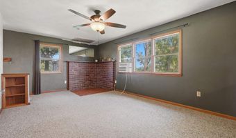 2955 245th St, Ainsworth, IA 52201