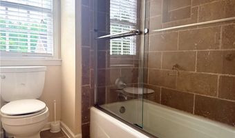 1060 Crabapple Trce, Alpharetta, GA 30004
