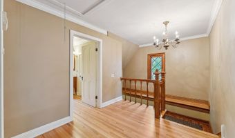 914 Ash St, Baraboo, WI 53913