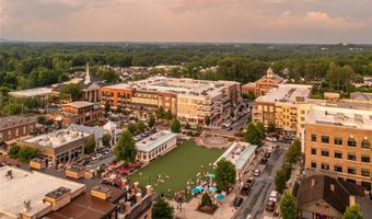 204 Cold Creek Dr, Alpharetta, GA 30009