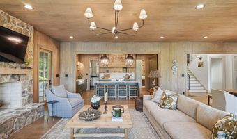 37 Holly Ln, Alexander City, AL 35010