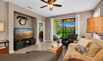 335 SENECA FALLS Dr, Apollo Beach, FL 33572