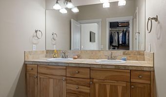 61202 Dayspring Dr, Bend, OR 97702