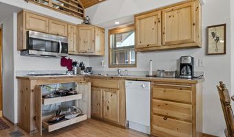 7900 Hyatt Prairie Rd # 15, Ashland, OR 97520