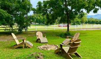 45 Caboose Crk, Andrews, NC 28901
