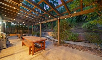 30729 Lakefront Dr, Agoura Hills, CA 91301