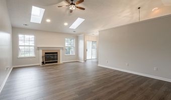 585 Eagles Nest Ct, Avon, IN 46123