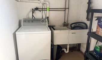 2792 S Canfield Niles Rd, Austintown, OH 44515