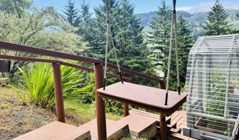 17166 MOUNTAIN Dr, Brookings, OR 97415