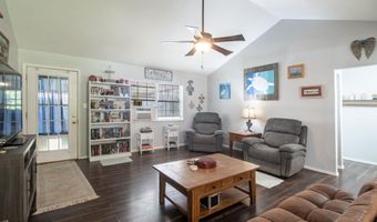 517 Victoria St, Bay St. Louis, MS 39520