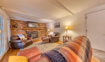 165 Oak Ridge Dr, Berlin, CT 06037