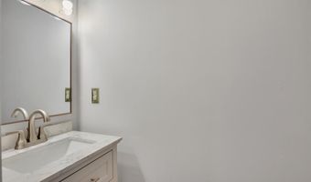 745 Merrow Rd APT 102, Coventry, CT 06238