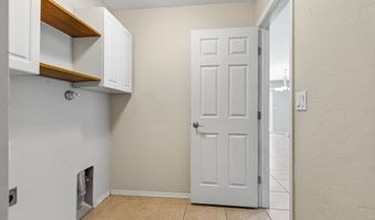 221 Burnage Ln, Alamogordo, NM 88310