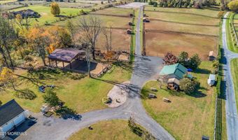 42 Hill Rd, Allentown, NJ 08501