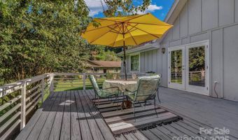 5 Fairway Dr, Arden, NC 28704