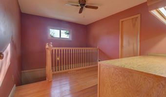 201 4th St, Armstrong, IA 50514