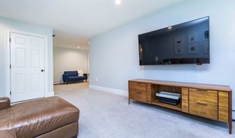 2 Amherst Rd, Andover, MA 01810