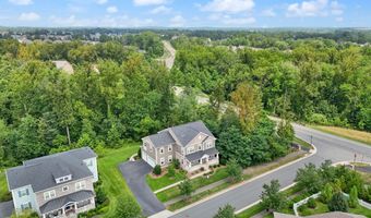 41062 LYNDALE WOODS Dr, Aldie, VA 20105