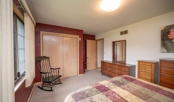 950 Kirwan Dr, Austintown, OH 44515