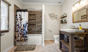 395 Akron Rd, Akron, NY 14001