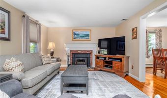 10 Roselawn Ave, North Smithfield, RI 02824