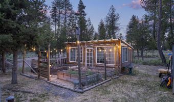 17130 Mayfield Dr, Bend, OR 97707