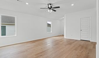 8057 Chesapeake Trl, Bauxite, AR 72011