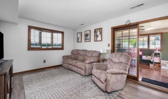 4 HAWKINS Ct, Bear, DE 19701