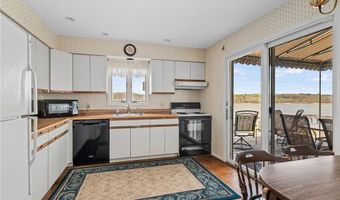 64 Starr Dr, Narragansett, RI 02882
